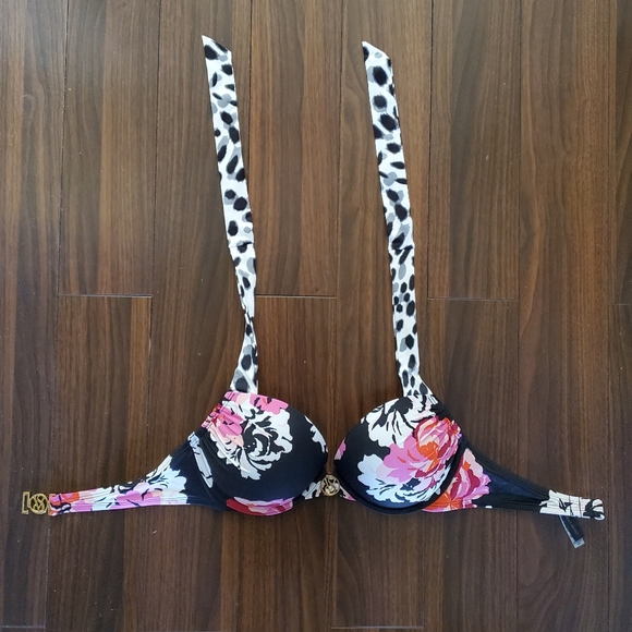NWOT Vintage Victoria Secret bikini top